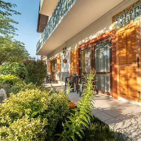 Corona Casa de hóspedes