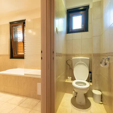 Casa de hóspedes Corona 3*