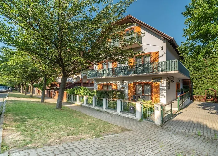 Гостевой дом Corona Villa 3*