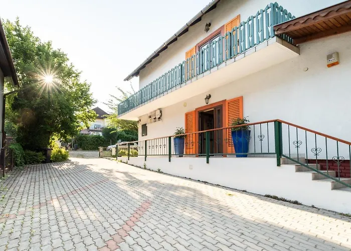 Гостевой дом Corona Villa