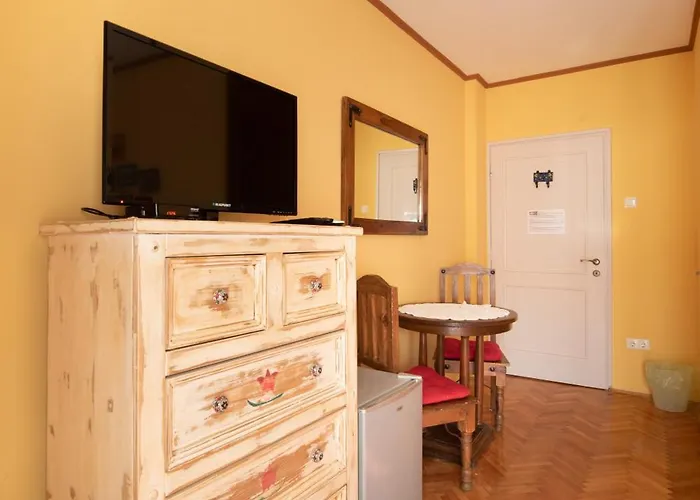 Corona Villa Гостевой дом